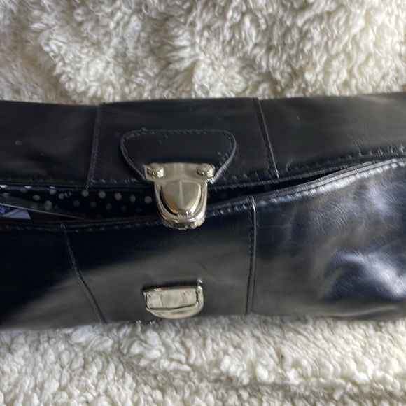 Minicci Black Chain Strap Small Clutch Bag Size 5H X 11L New With Tags - Picture 10 of 11